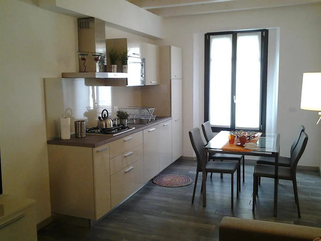 Apartamento Como Via Carcano 13 Italia